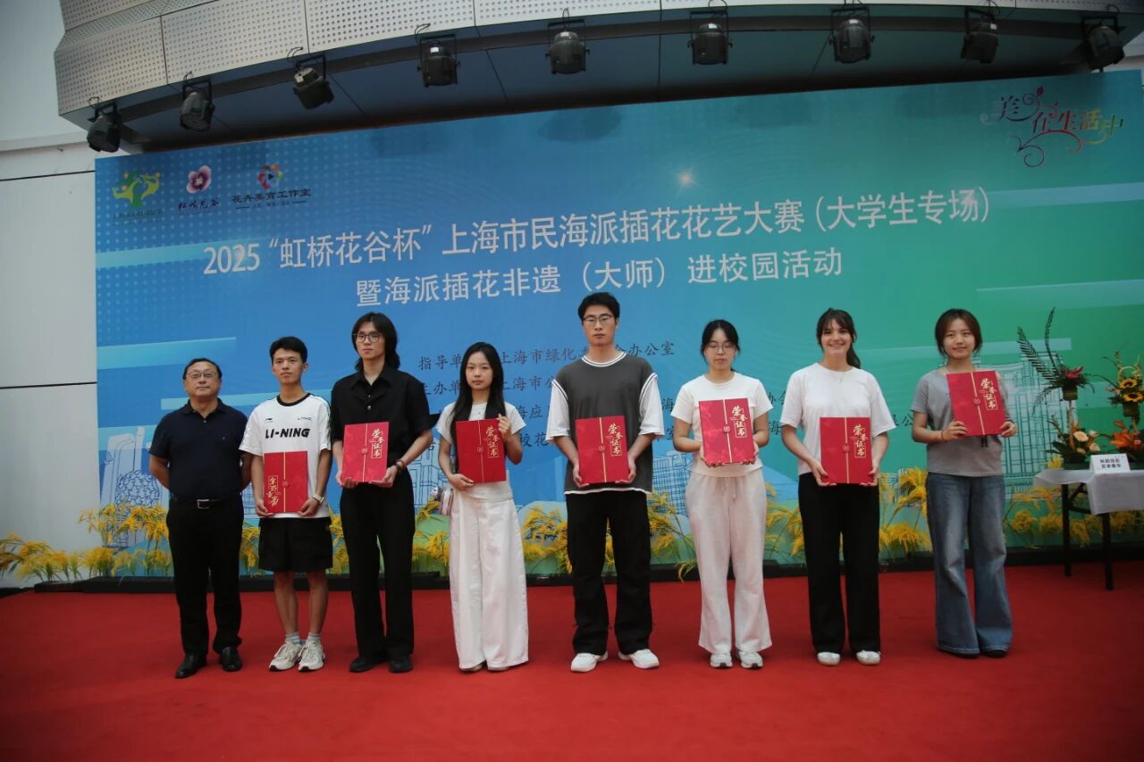 1760406371819125.jpg 1760406371819125.jpg