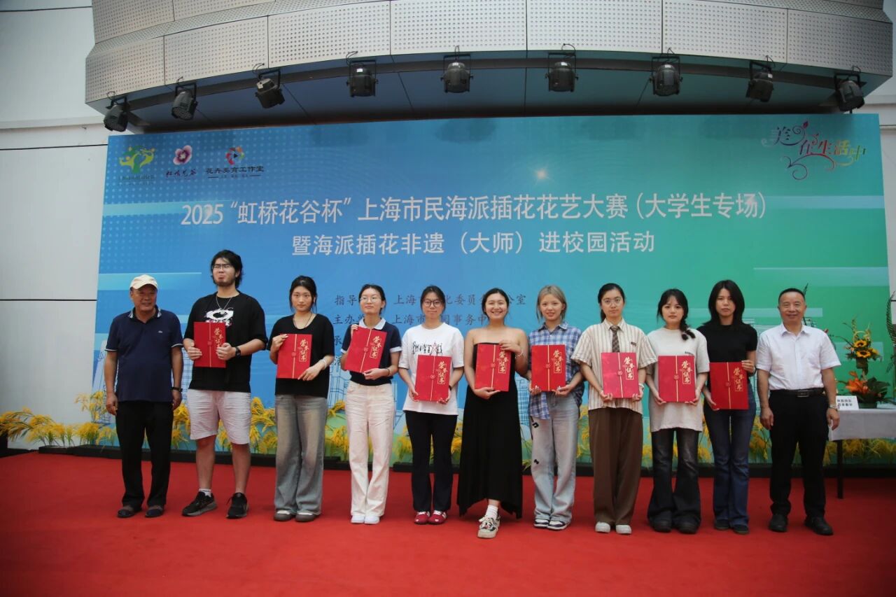 1760406731822295.jpg 1760406731822295.jpg